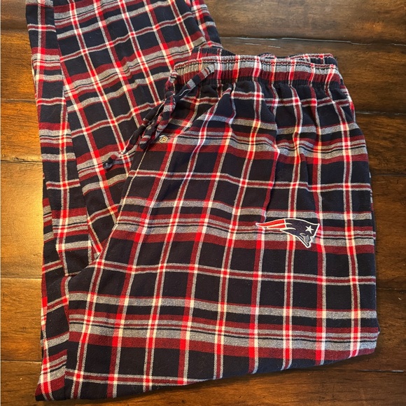 NFL Patriots Plaid Pajama Pants with Logo- XXL - Picture 1 of 7